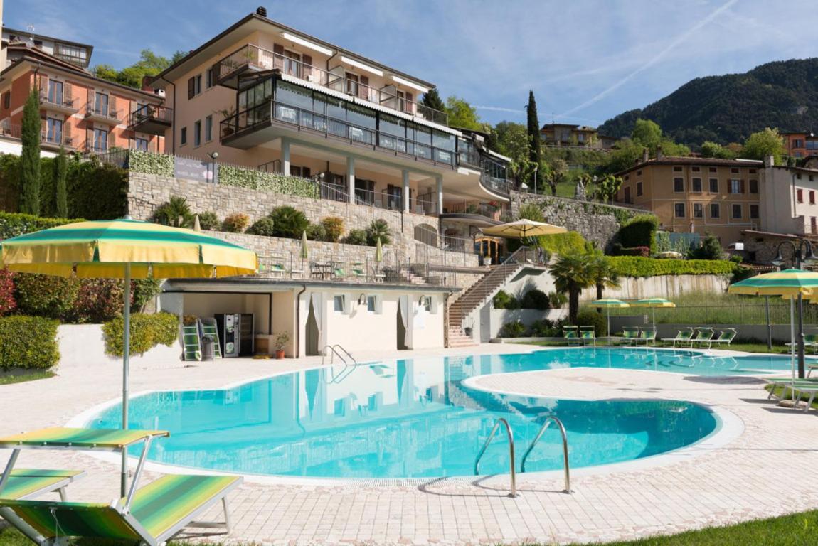 Hotel La Fenice E Sole Tremosine Extérieur photo
